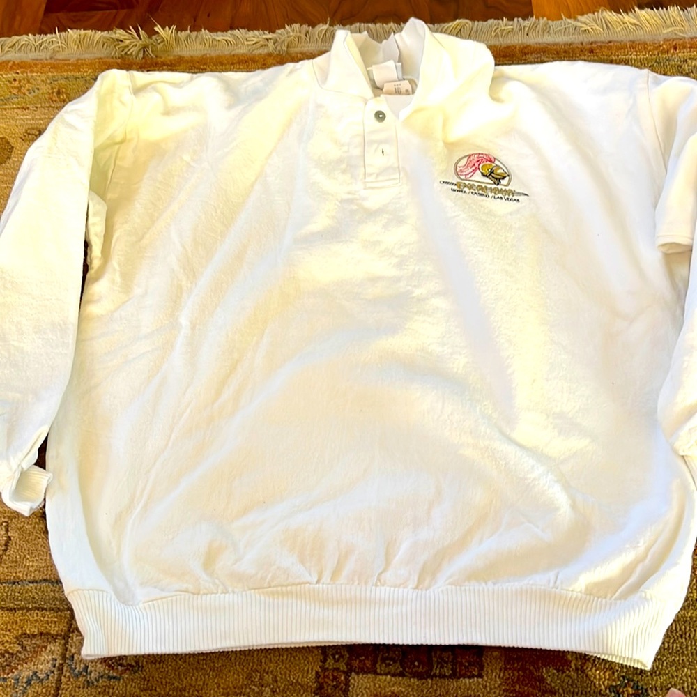 VINTAGE NWT EXCALIBUR LAS VEGAS LONG SLEEVE